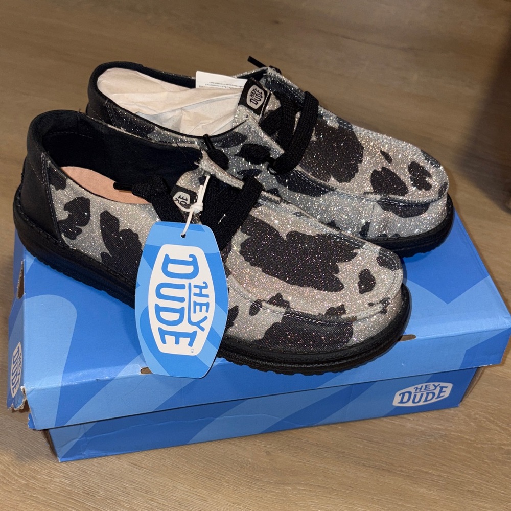 Hey Dude Woman Glitter Leopard Slip-On Sneakers - Black & Silver